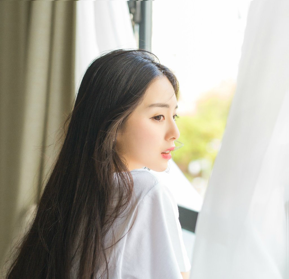 我们总嗜好去验证别人对我们许下的诺言，却很少去验证自己给自己许下的诺言。